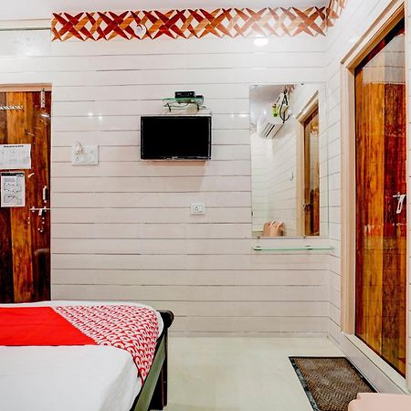 Hotel O Aroma Classic Near Nampally Main Railway Station Hyderabad Exterior foto
