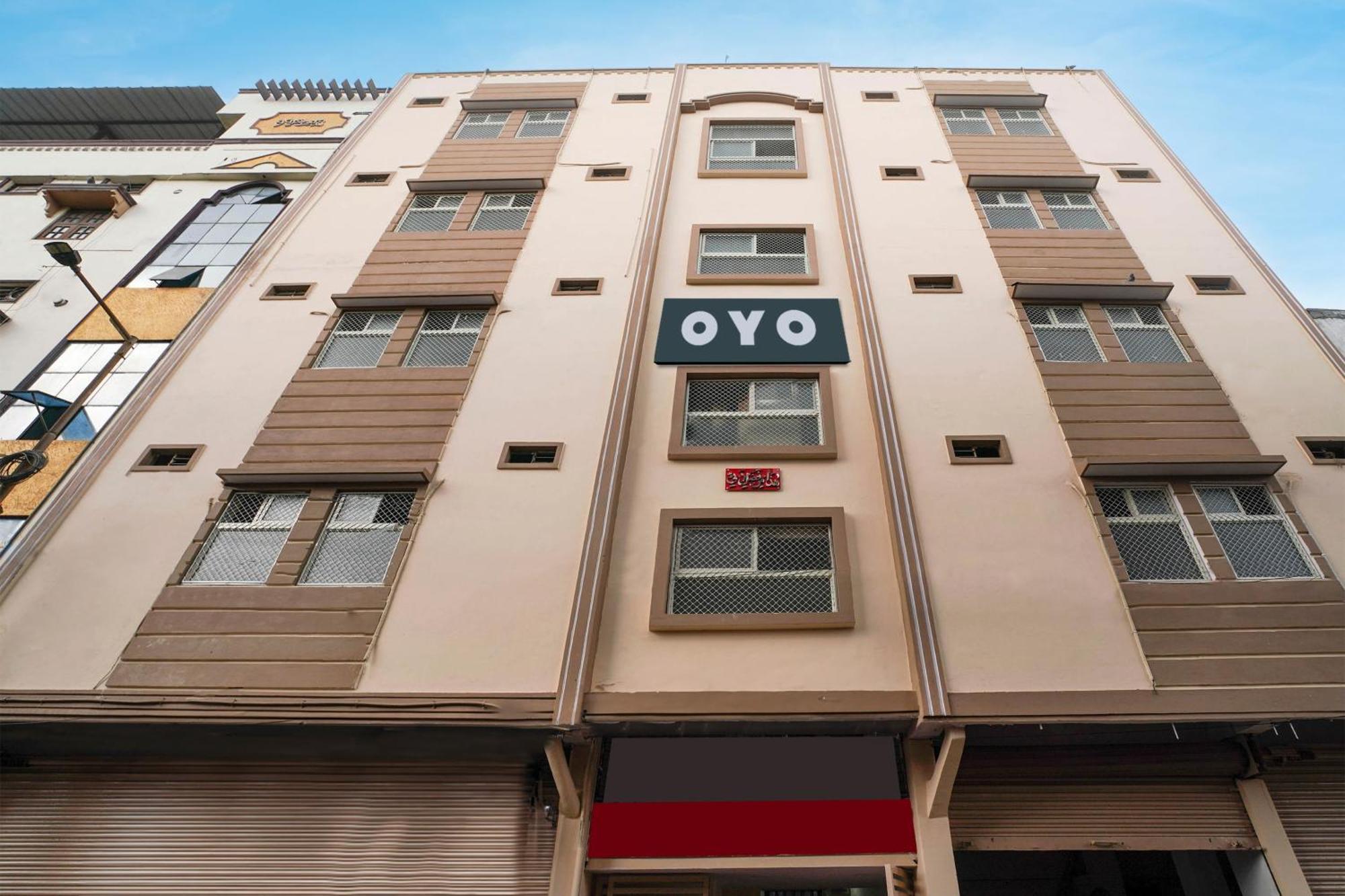 Hotel O Aroma Classic Near Nampally Main Railway Station Hyderabad Exterior foto