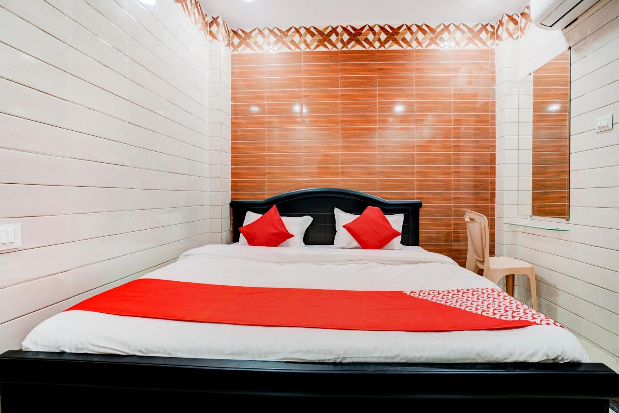 Hotel O Aroma Classic Near Nampally Main Railway Station Hyderabad Exterior foto
