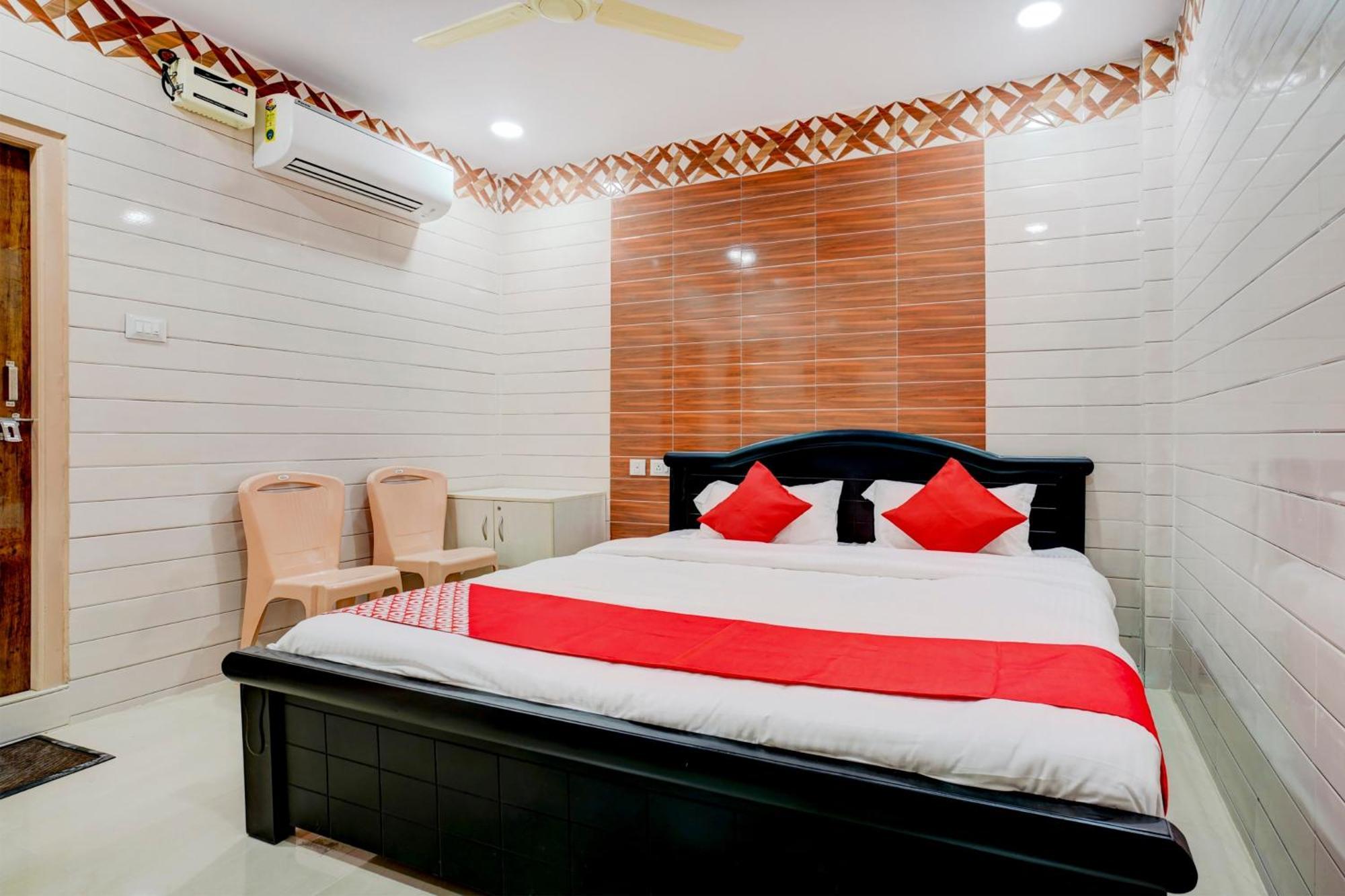 Hotel O Aroma Classic Near Nampally Main Railway Station Hyderabad Exterior foto