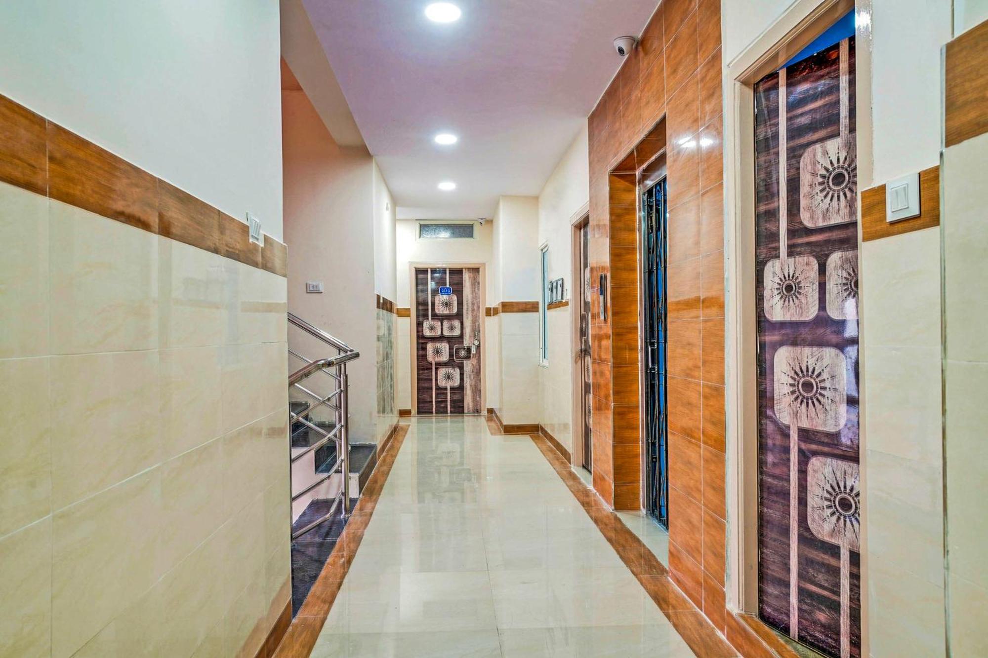 Hotel O Aroma Classic Near Nampally Main Railway Station Hyderabad Exterior foto