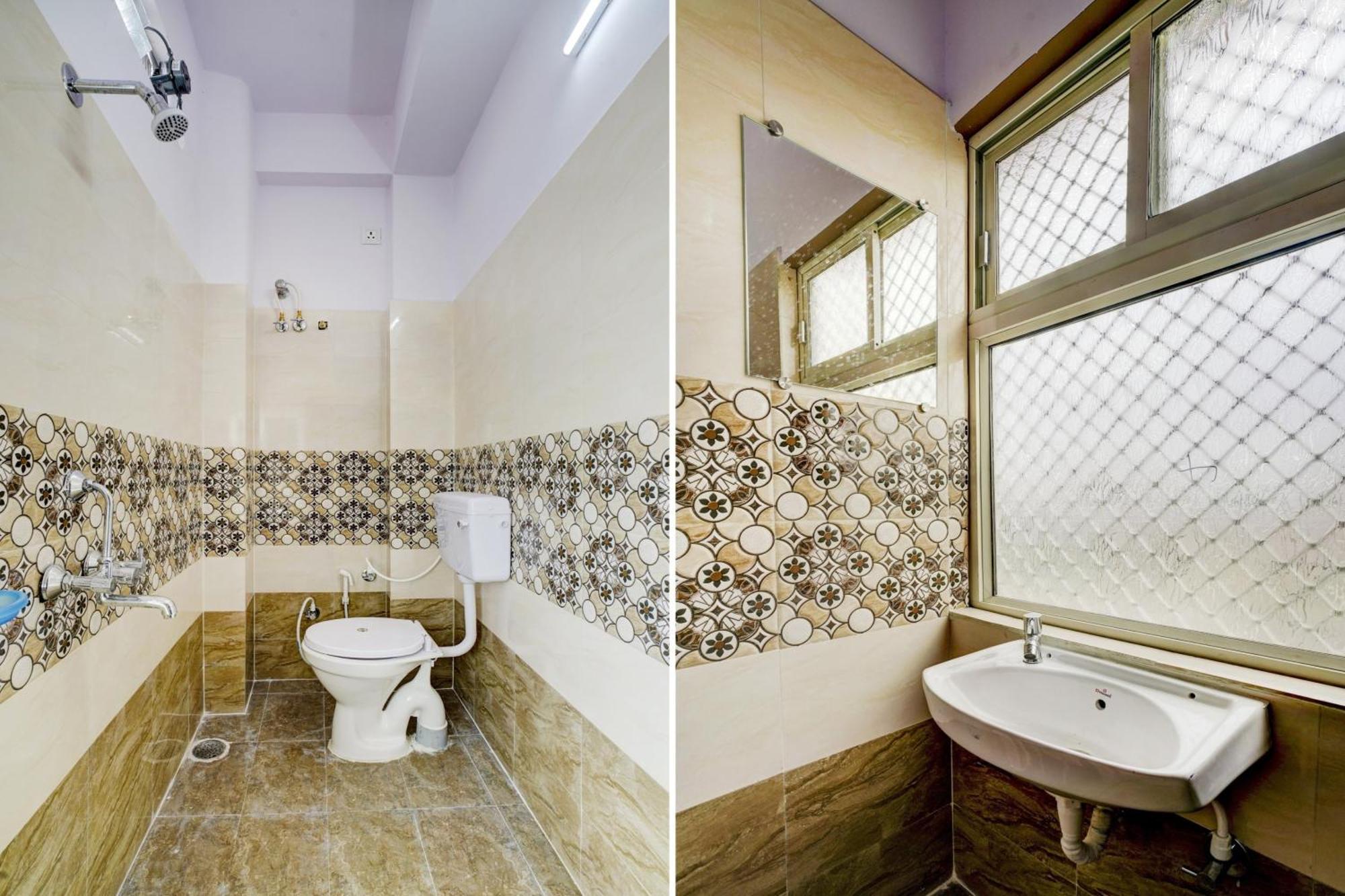 Hotel O Aroma Classic Near Nampally Main Railway Station Hyderabad Exterior foto
